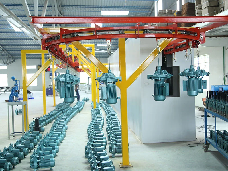 Coveyor-paint-booth